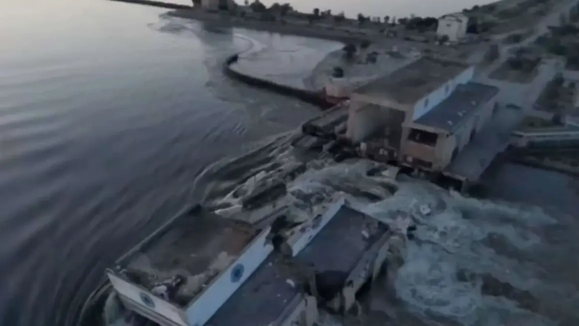PHOTO/REUTERS - Vista general de la presa de Nova Kakhovka que se rompió en la región de Kherson, Ucrania el 6 de junio de 2023