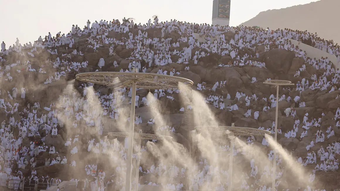 20230627044729reup--2023-06-27t044538z_1999781860_rc2fr1anh9vv_rtrmadp_3_saudi-haj-arafat-prayer.h