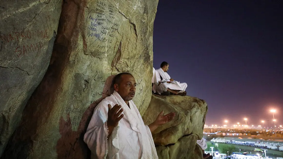 20230627051222reup--2023-06-27t051050z_2105229697_rc2cr1agewlr_rtrmadp_3_saudi-haj-arafat-prayer.h