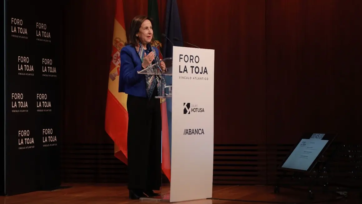 Margarita Robles Foro La Toja