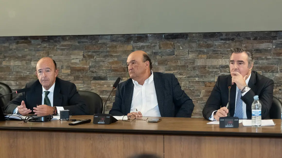 Manuel Lamela, Víctor García Nebreda y Miguel Sánchez Iniesta -&nbsp;PHOTO/ATALAYAR