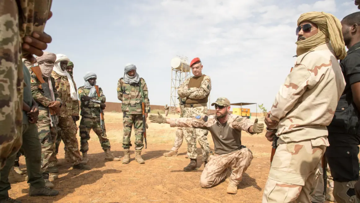 Las tropas españolas, como parte del programa “Misión de Entrenamiento de la Unión Europea en Mali” (EUTM Mali), han estado implicadas en el entrenamiento de brigadas malienses durante más de una década <strong>- PHOTO/X/@eutmmali1</strong>