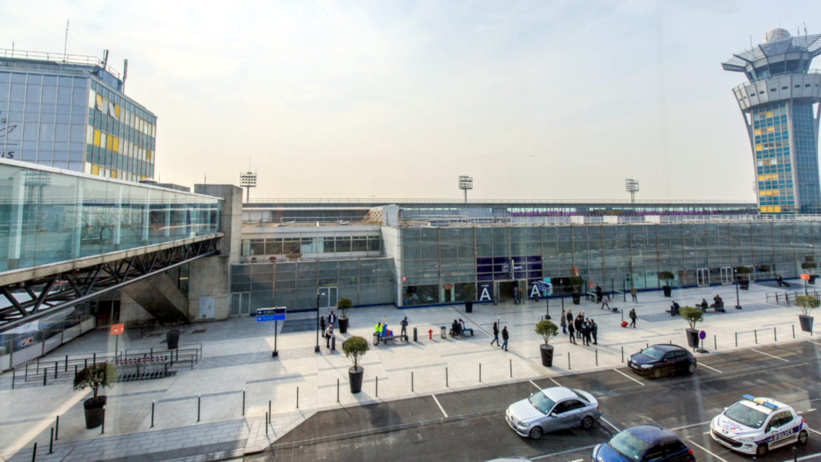 Aeropuerto Charles de Gaulle, en París, Francia - <a href="https://depositphotos.com/es/?/">Depositphotos</a>