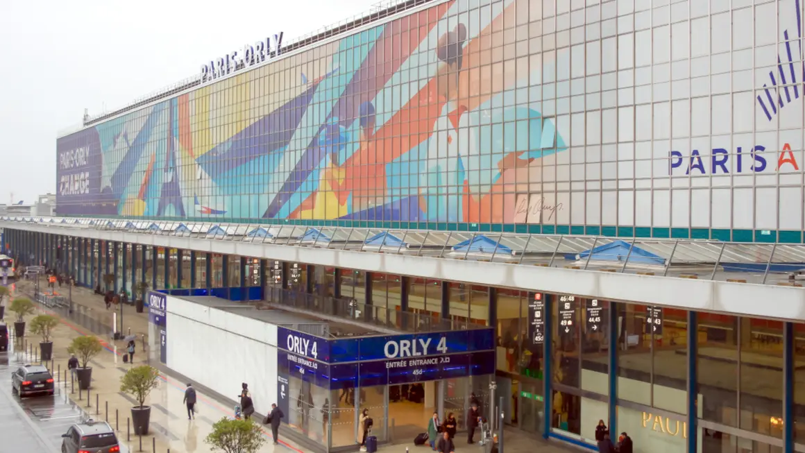 Aeropuerto de París-Orly, París, Francia - <a href="https://depositphotos.com/es/?/">Depositphotos</a>