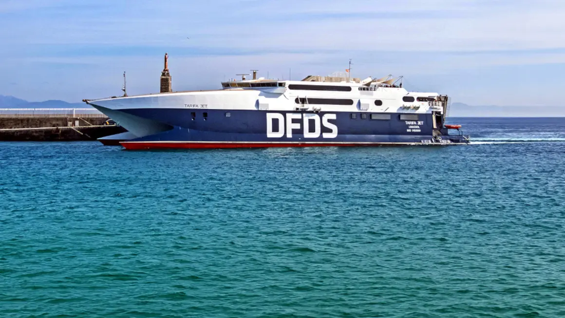 Ferry de la compañía FRS durante su trayecto Ceuta-Tarifa-Tánger <strong>- PHOTO/FRS</strong>