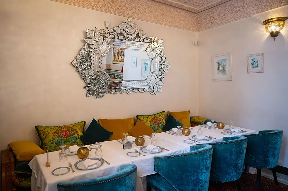 Comedor del hotel Palais Zahia de Tánger, Marruecos - ATALAYAR/GUILLERMO LÓPEZ