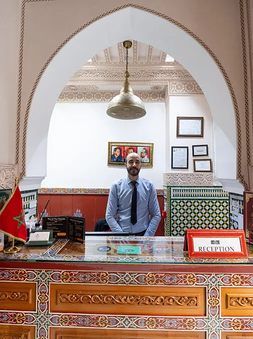 Recepción del hotel Palais Zahia de Tánger, Marruecos - ATALAYAR/GUILLERMO LÓPEZ