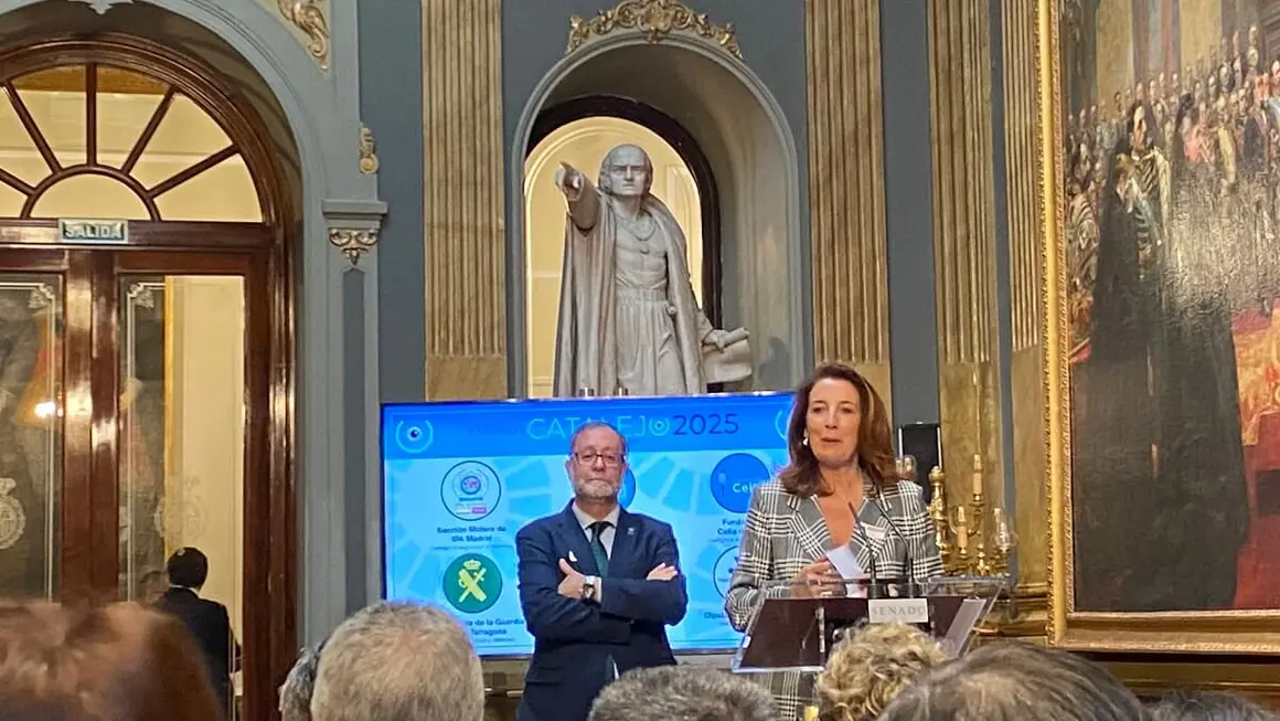 Antonia Jesús Ledesma, vicepresidenta de la Diputación de Málaga, agradece la concesión del Premio Catalejo 2024 - PHOTO/ATALAYAR