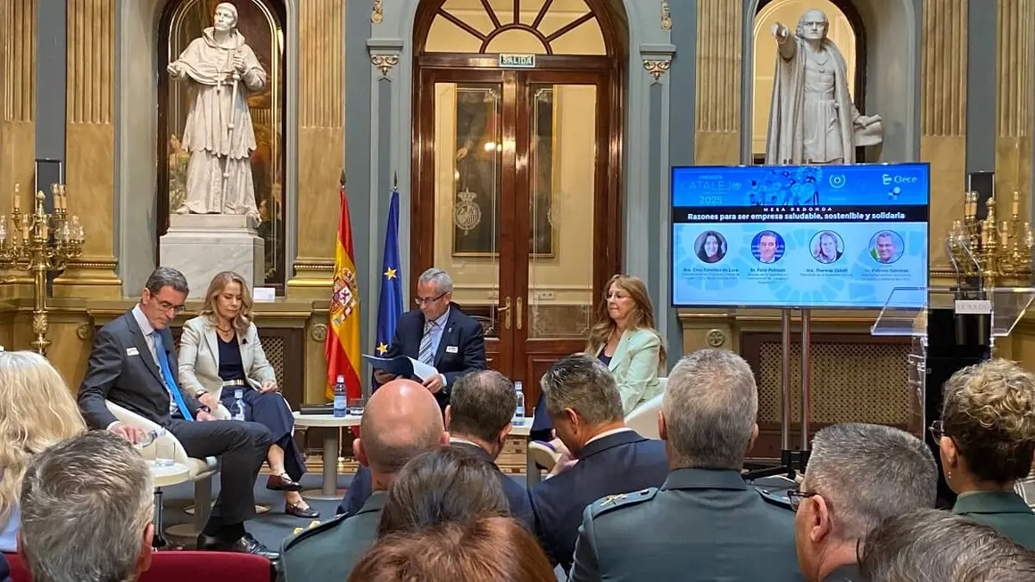 Izqda. a dcha.: Félix Peinado (OIT); Theresa Zabell (Fundación Ecomar); Patricio Sánchez (moderador); y María Sanabria (Universidad de Alcalá) - PHOTO/ATALAYAR