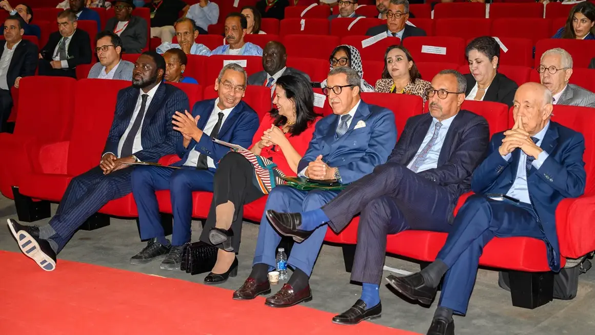 Amal El Fallah Seghrouchni, ministra delegada ante el Jefe de Gobierno para la Transici&oacute;n Digital y la Reforma Administrativa, junto a&nbsp;Omar Hilale, representante permanente de Marruecos ante la ONU