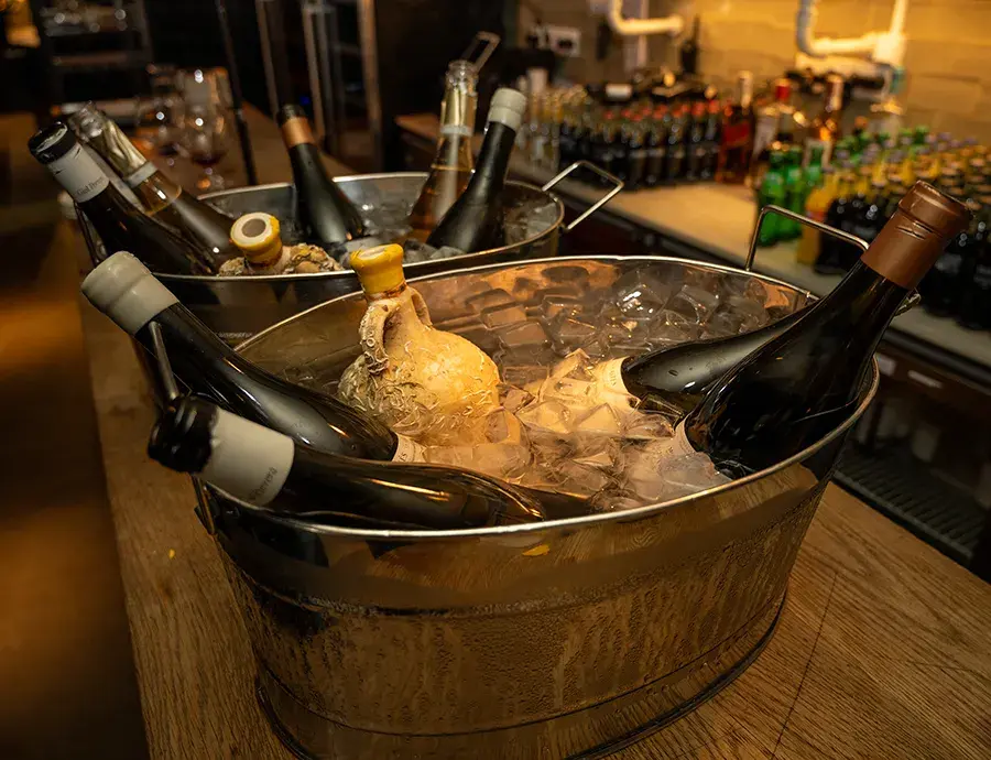 Cata de vinos organizada por el Ayuntamiento de Salou - PHOTO/Gema L&oacute;pez