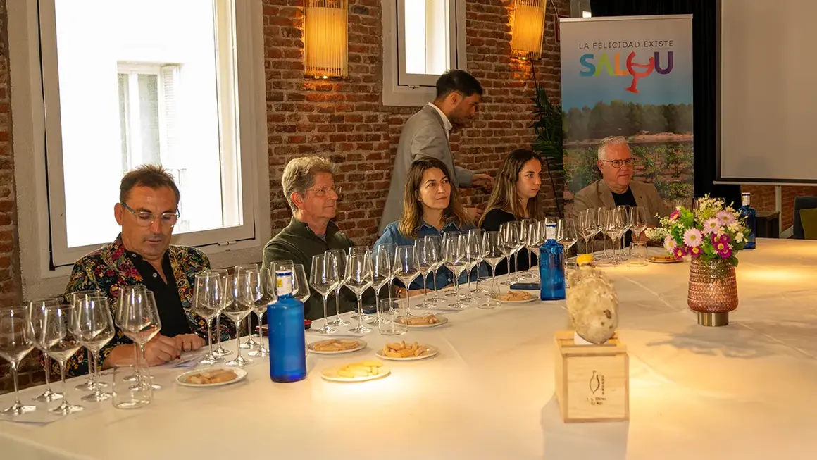 Cata de vinos organizada por el Ayuntamiento de Salou - PHOTO/Gema L&oacute;pez