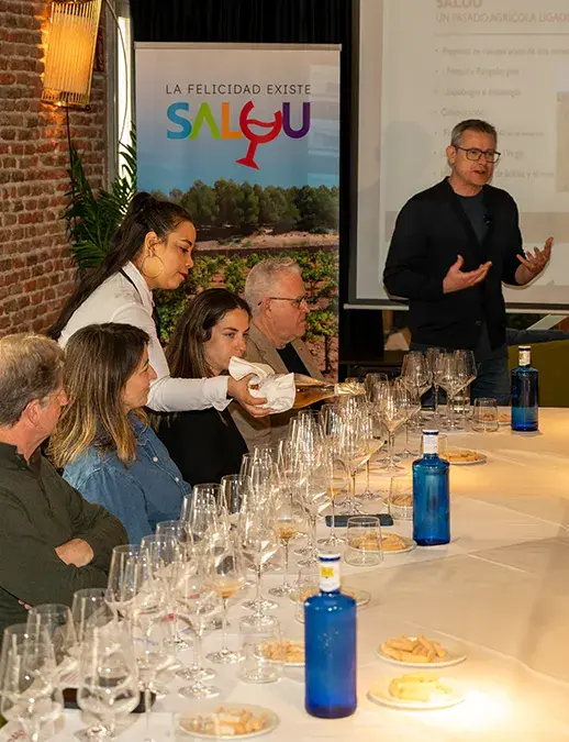 Cata de vinos organizada por el Ayuntamiento de Salou - PHOTO/Gema L&oacute;pez