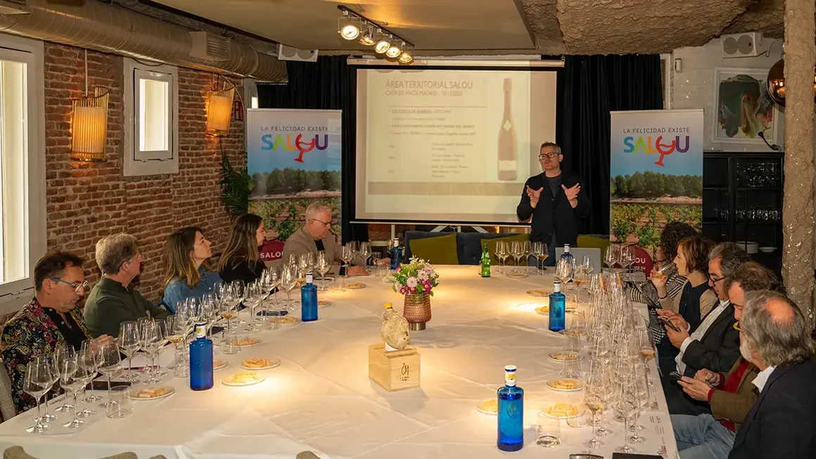 Cata de vinos organizada por el Ayuntamiento de Salou - PHOTO/Gema L&oacute;pez
