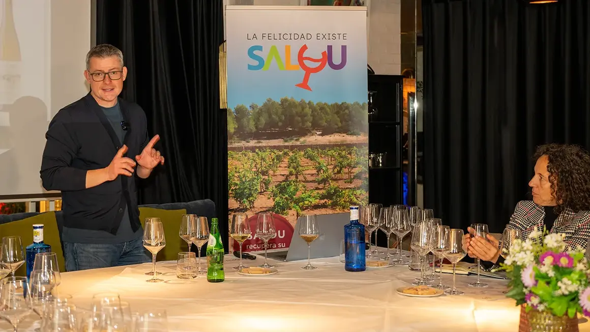 Cata de vinos organizada por el Ayuntamiento de Salou - PHOTO/Gema L&oacute;pez