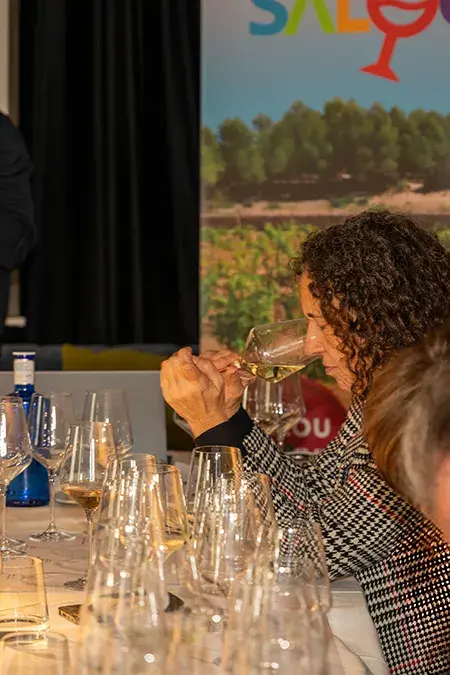 Cata de vinos organizada por el Ayuntamiento de Salou - PHOTO/Gema L&oacute;pez