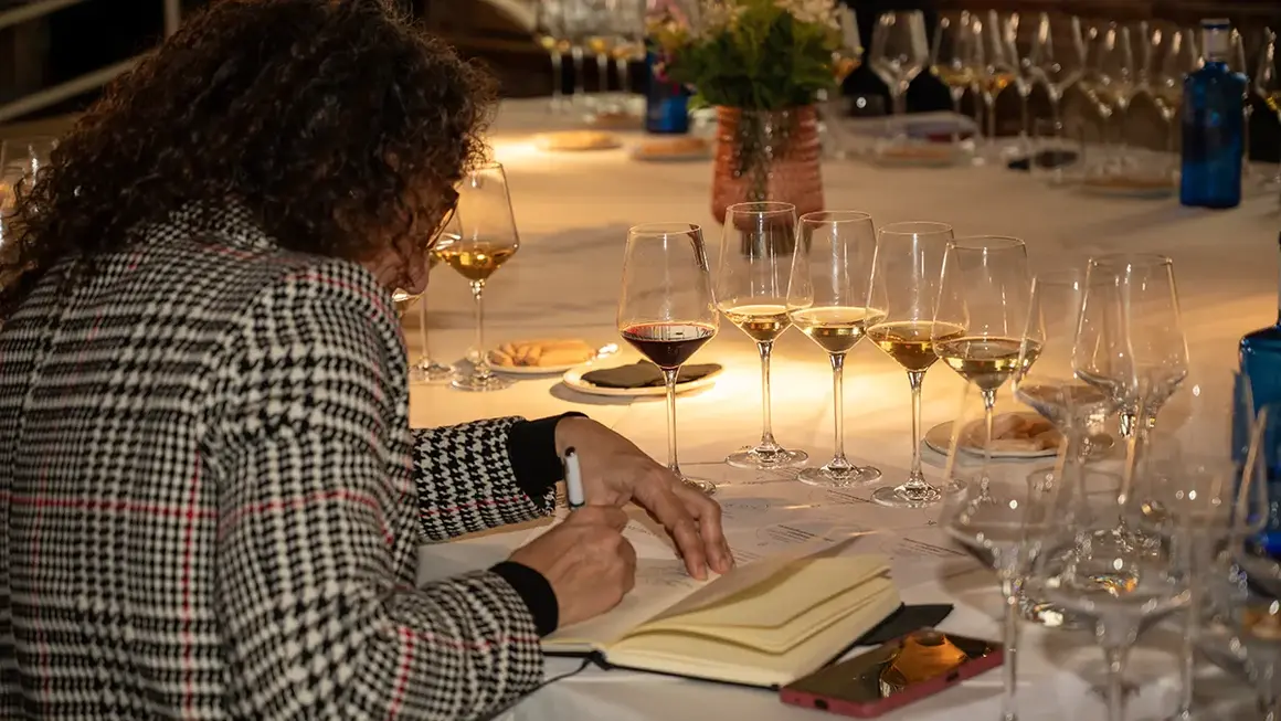 Cata de vinos organizada por el Ayuntamiento de Salou - PHOTO/Gema L&oacute;pez