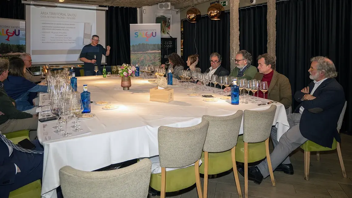 Cata de vinos organizada por el Ayuntamiento de Salou - PHOTO/Gema L&oacute;pez