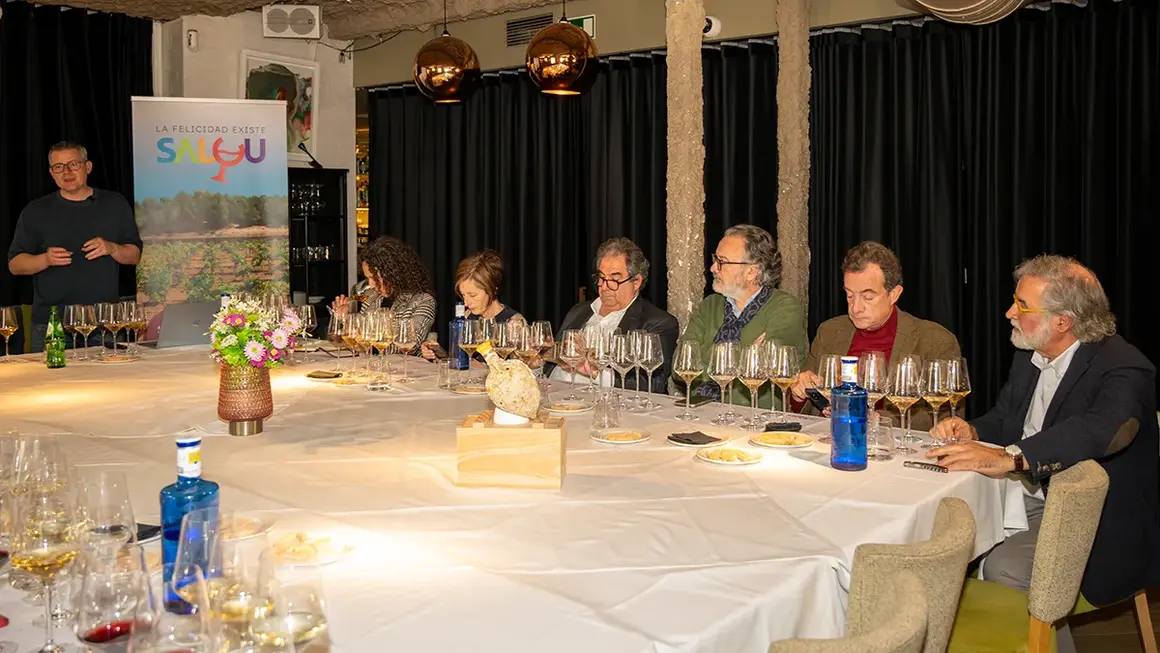 Cata de vinos organizada por el Ayuntamiento de Salou - PHOTO/Gema L&oacute;pez