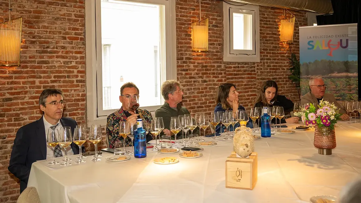 Cata de vinos organizada por el Ayuntamiento de Salou - PHOTO/Gema L&oacute;pez