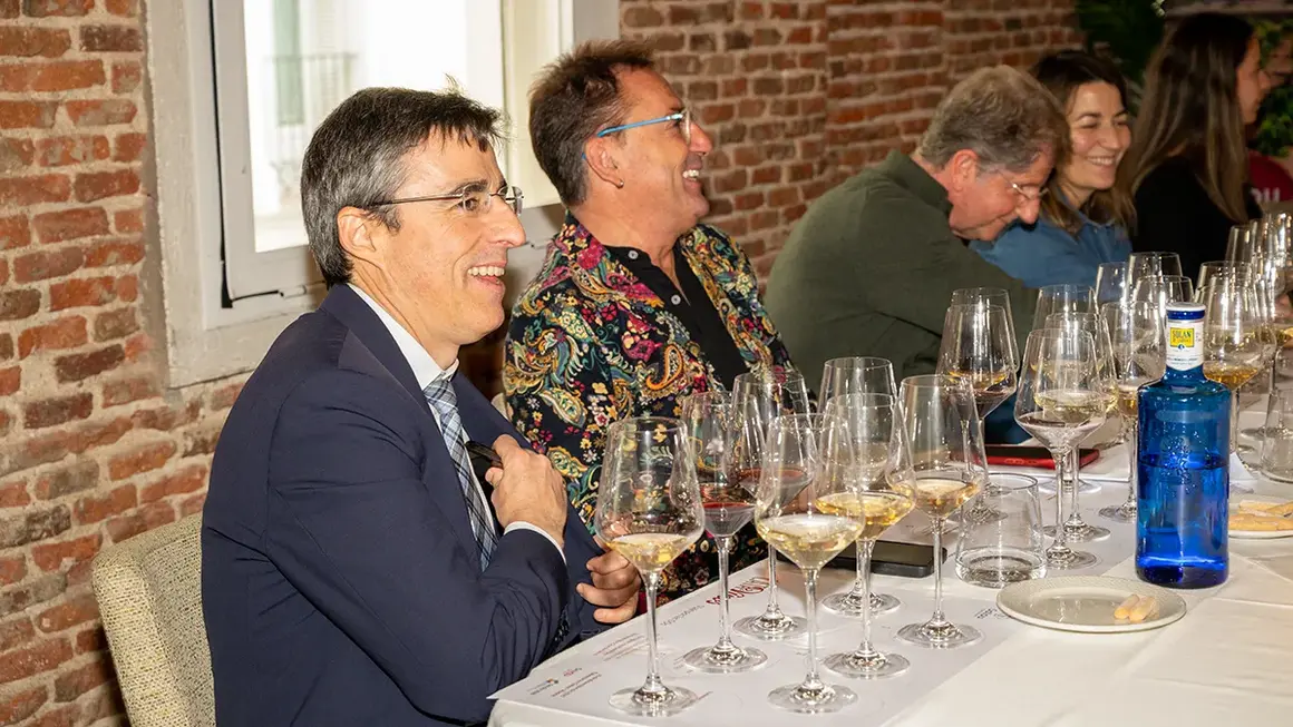Cata de vinos organizada por el Ayuntamiento de Salou - PHOTO/Gema L&oacute;pez