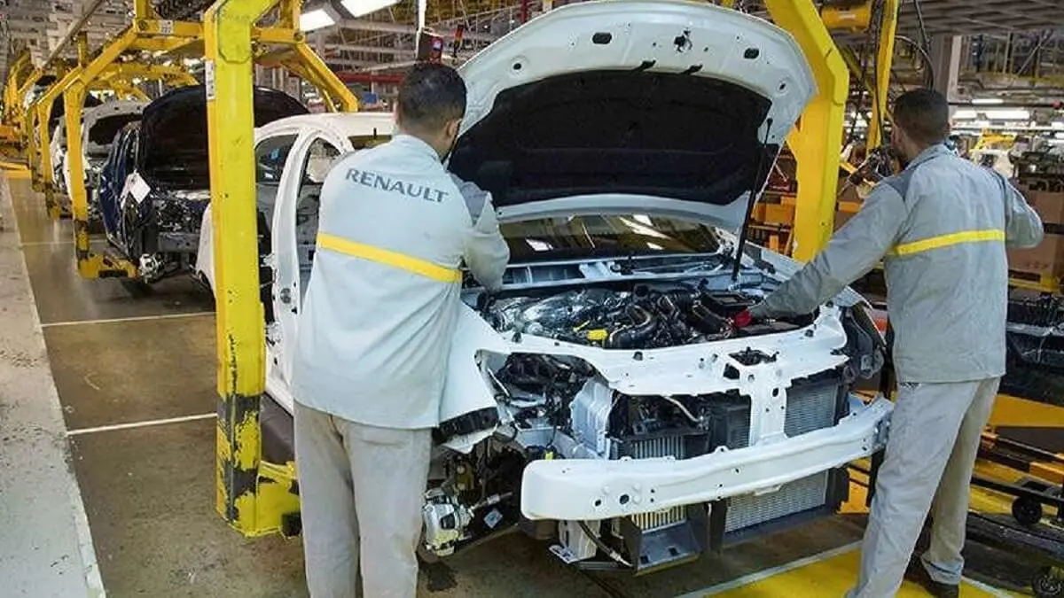Línea de ensamblaje de automóviles en la planta de ensamblaje de automóviles Renault-Nissan Tánger en Melloussa, al este de la ciudad portuaria de Tánger - AFP/FADEL SENNA