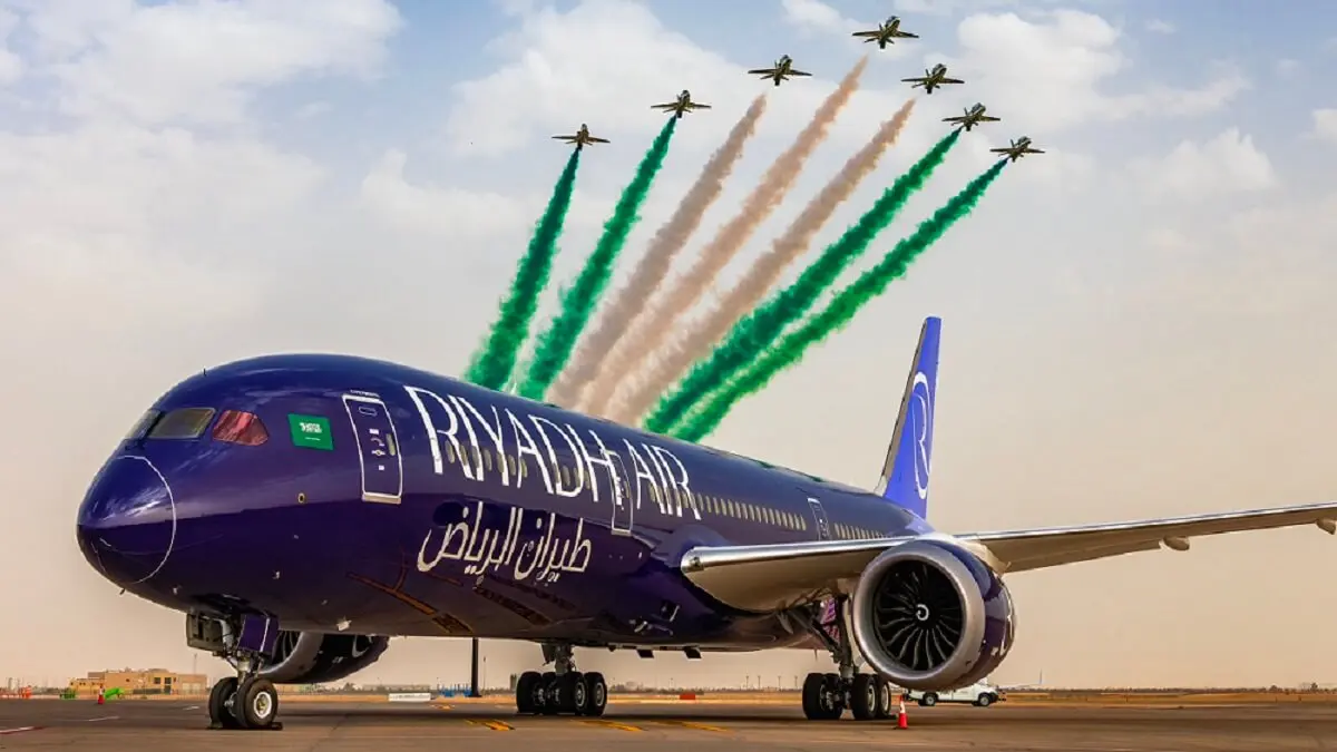 PHOTO/Riyadh Air - La nueva compañía saudí Riyadh Air ha elegido el color violeta para decorar sus aviones y distinguirse de sus competidores, principalmente de Emirates, Qatar Airways y Turkish Airlines