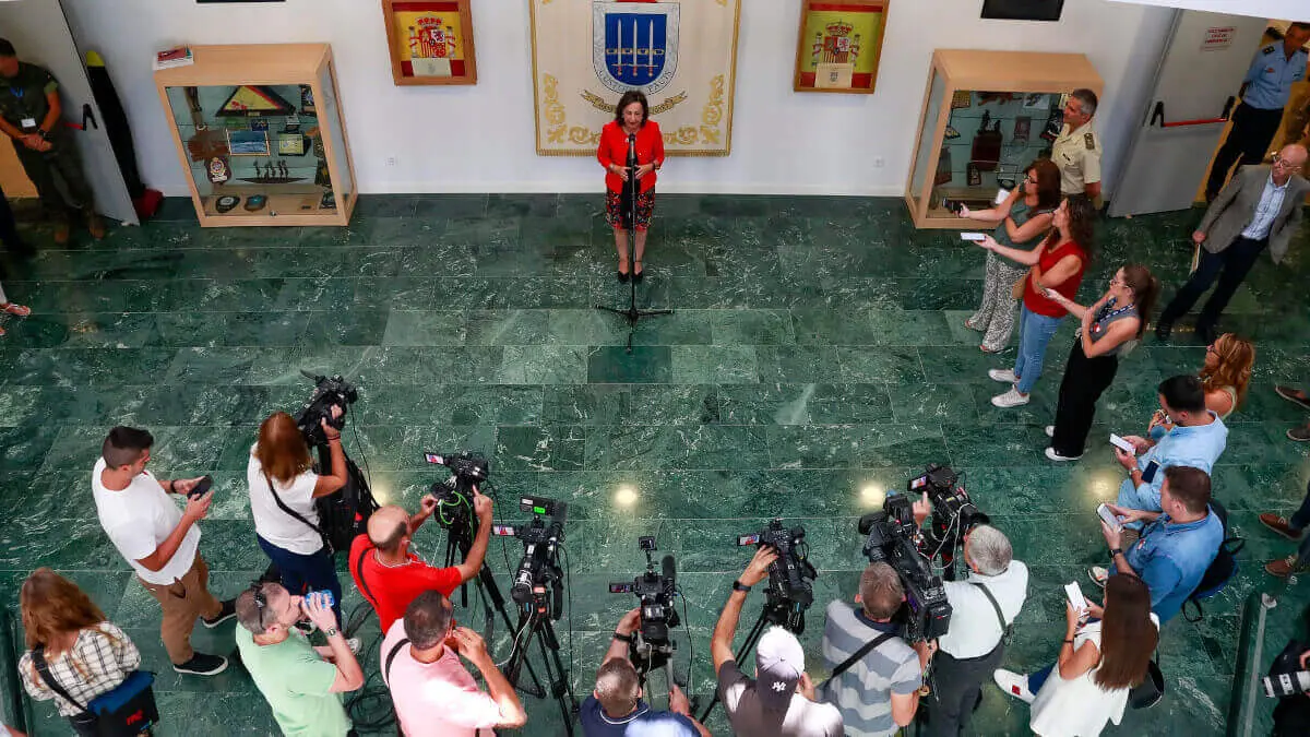 PHOTO/MDE-Rubén Somonte - Con la posología adecuada, el coctel Margarita consigue convertir en invisibles a los almirantes y generales del vértice de las pirámides de personal de los ejércitos y la Armada
