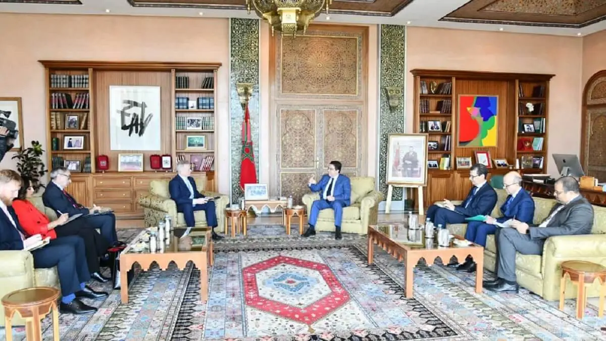 El enviado especial del primer ministro británico a Marruecos, Rob Butler, y el ministro marroquí de Asuntos Exteriores, Nasser Bourita - PHOTO/X/@MarocDiplomatie