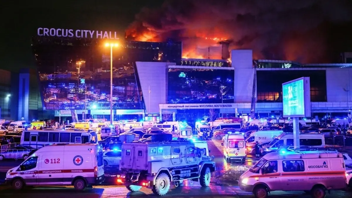 Imagen de los exteriores del centro comercial de Moscú donde más de 130 personas fueron asesinadas por supuestos terroristas del Daesh