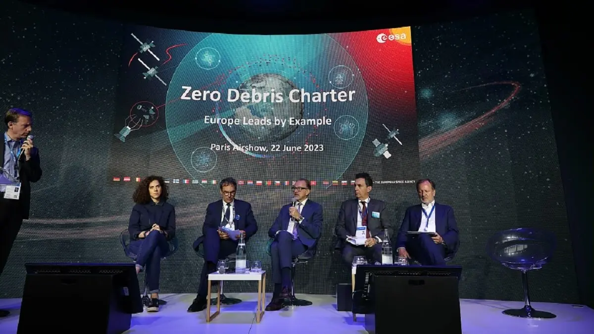 La ESA ha establecido unas recomendaciones para que los fabricantes y operadores de satélites y cohetes europeos utilicen materiales que reduzcan la creación de escombros en el espacio - PHOTO/ESA-P. Sebirot