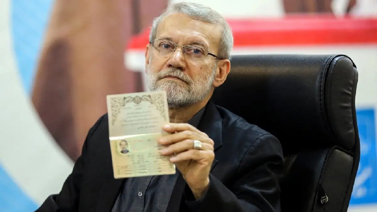 Ali Larijani, expresidente del Parlamento iraní, se registra en la oficina de registro de las elecciones en Teherán el 31 de mayo de 2024 – PHOTO/AFP