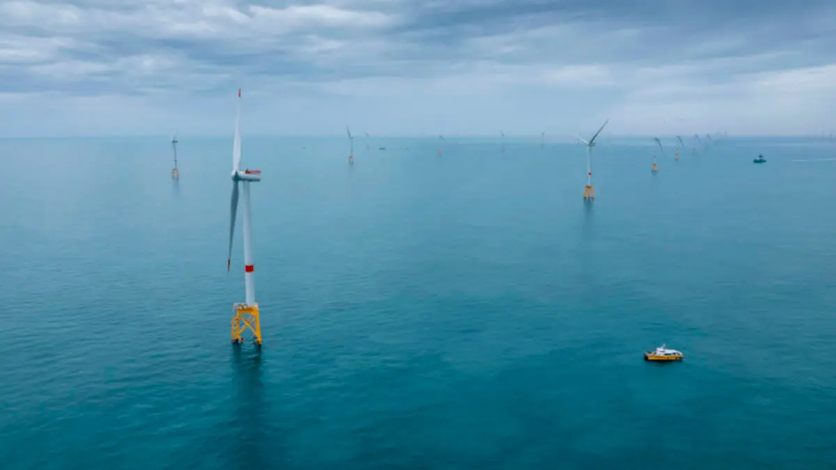 Saint-Brieuc produce unos 1.820 GWh/año (gigavatios hora al año), suficiente para producir 1.820 GWh/año renovables y libres de emisiones