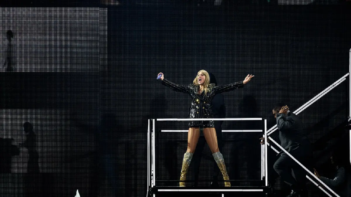 La cantante y compositora estadounidense Taylor Swift – PHOTO/JEFF PACHOUD/AFP