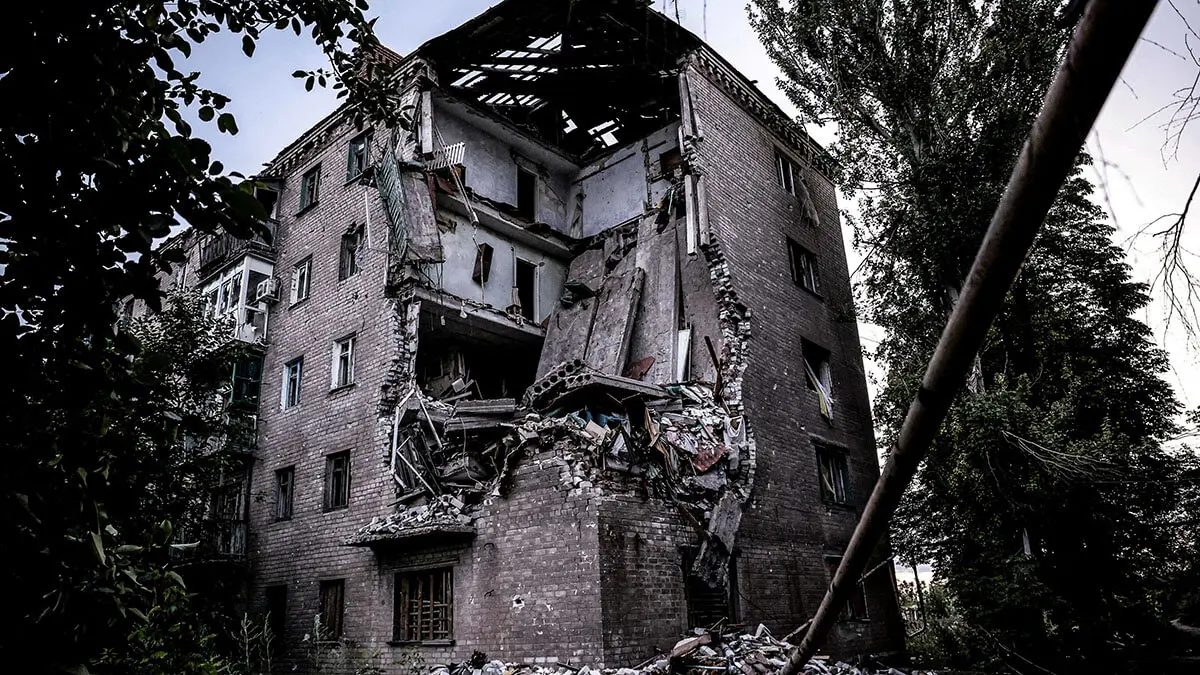 Un edificio gravemente dañado en la ciudad de Chasiv Yar en la región de Donetsk, Ucrania, el 25 de junio de 2024 - PHOTO/Oleg Petrasiuk/Servicio de prensa de la 24.ª Brigada Mecanizada Separada Rey Danylo de las Fuerzas Armadas de Ucrania vía REUTERS