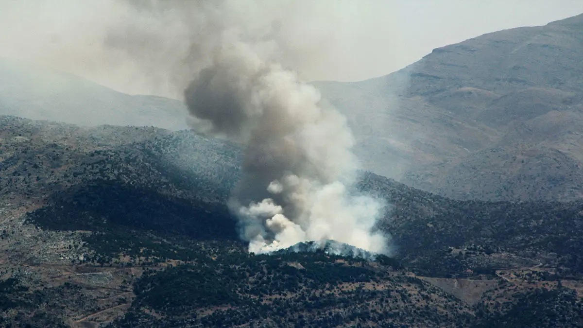 Un incendio cerca de Shebaa, en el sur del Líbano, después del derribo de un dron por parte del ejército israelí - AFP/ RABIH DAHER 