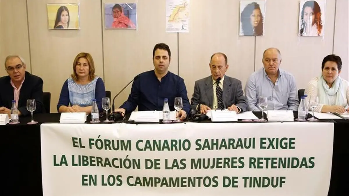 Padres de acogida mujeres secuestradas Tinduf en conferencia de prensa (Madrid 2016)