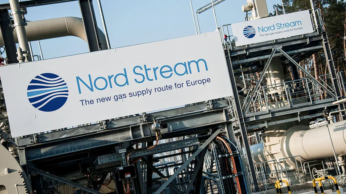 <p>Esta foto de archivo tomada el 8 de noviembre de 2011 muestra una vista de la terminal del gasoducto Nord Stream 1 antes de una ceremonia inaugural para el primero de los dos gasoductos gemelos de 1.224 kilómetros de Nord Stream a través del mar Báltico, en Lubmin, noreste de Alemania - AFP/JOHN MACDOUGALL </p>