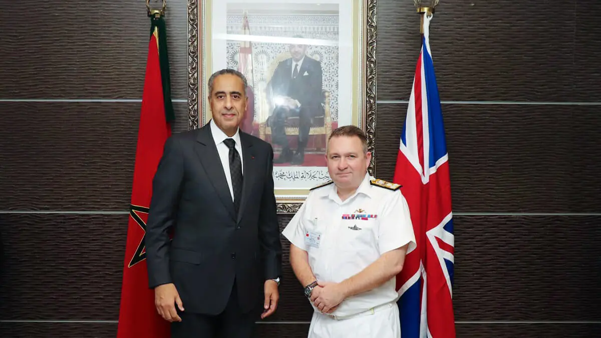 <p>Abdellatif Hammouchi, director general de Seguridad Nacional y Vigilancia del Territorio Nacional junto al vicealmirante Edward Algren, asesor militar jefe británico para Oriente Medio y África del Norte - PHOTO/ @DGSN_MAROC</p>
