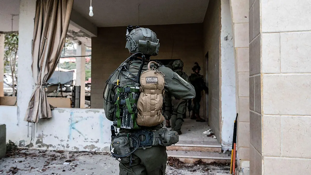 Hezbolá dijo que había obligado a las tropas israelíes a retirarse el 8 de octubre después de que cruzaran al Líbano cerca de un puesto de mantenimiento de la paz de la ONU (FPNUL) luego del anuncio de Israel la semana pasada de que estaba realizando incursiones terrestres - PHOTO/ EJÉCITO ISRAELÍ