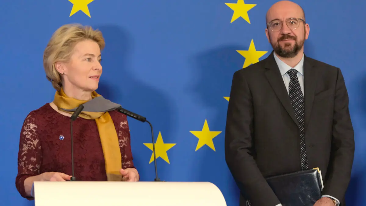 Úrsula Von der Leyen, presidenta de la Comisión Europea y Charles Michel, presidente del Consejo Europeo- <a target="_blank" href="https://depositphotos.com/es/home.html?/">Depositphotos</a>