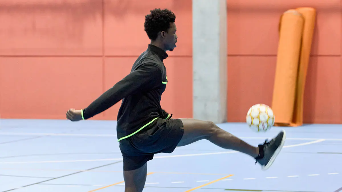 <p>Gracias al deporte se consiguen trabajar objetivos de integración social. © David Momblan. Fundación "la Caixa"<br />
&nbsp;</p>
