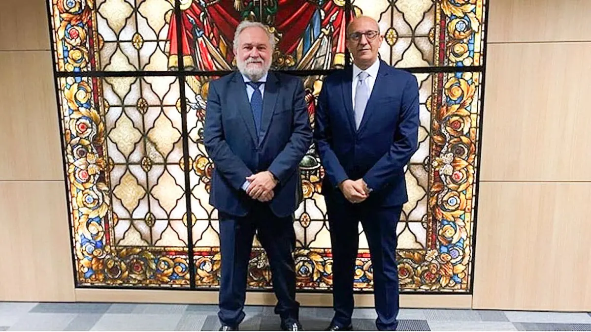 José Ignacio Zudaire, Presidente de la Cámara de Comercio de Bilbao, y Sr. Mohammed Yebari, Cónsul General del Reino de Marruecos, en su encuentro este jueves en Cámarabilbao