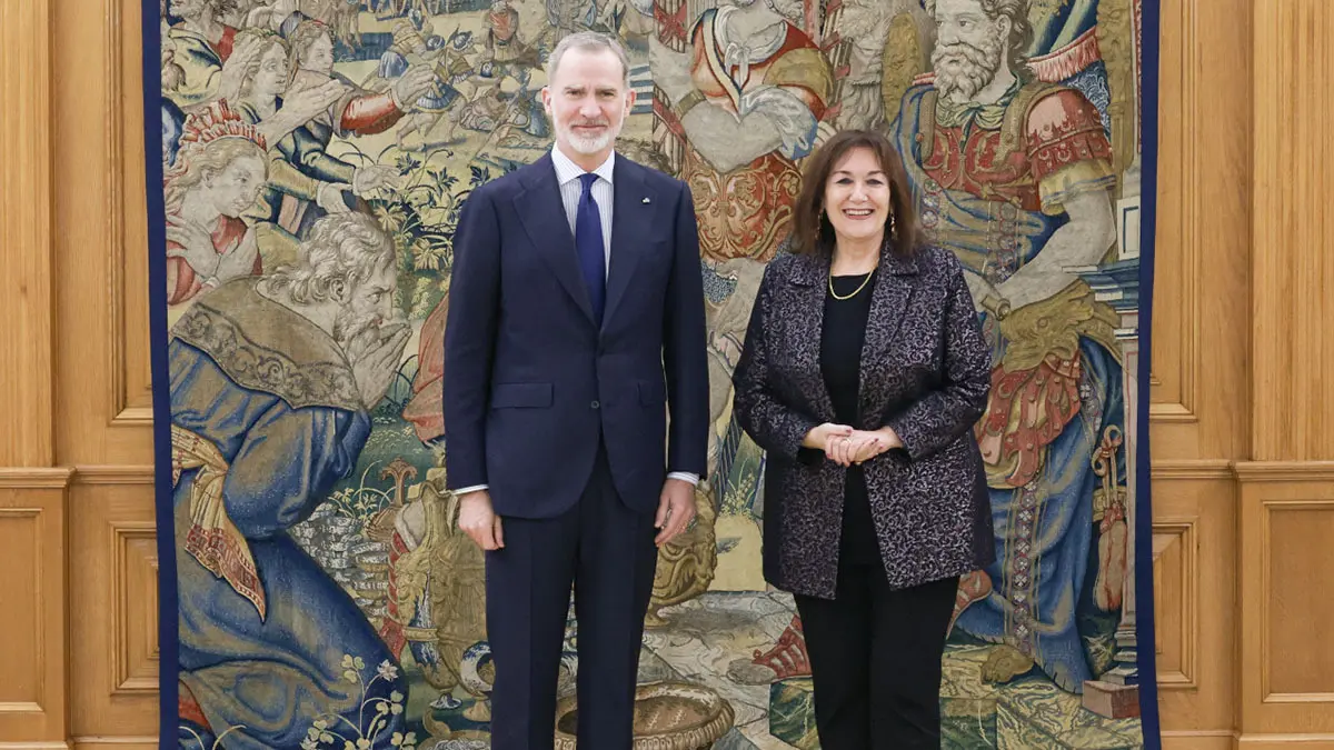 El rey Felipe VI, acompañado por la comisaria Europea para el Mediterráneo, Dubravka Šuica - PHOTO/ © Casa de S.M. El Rey