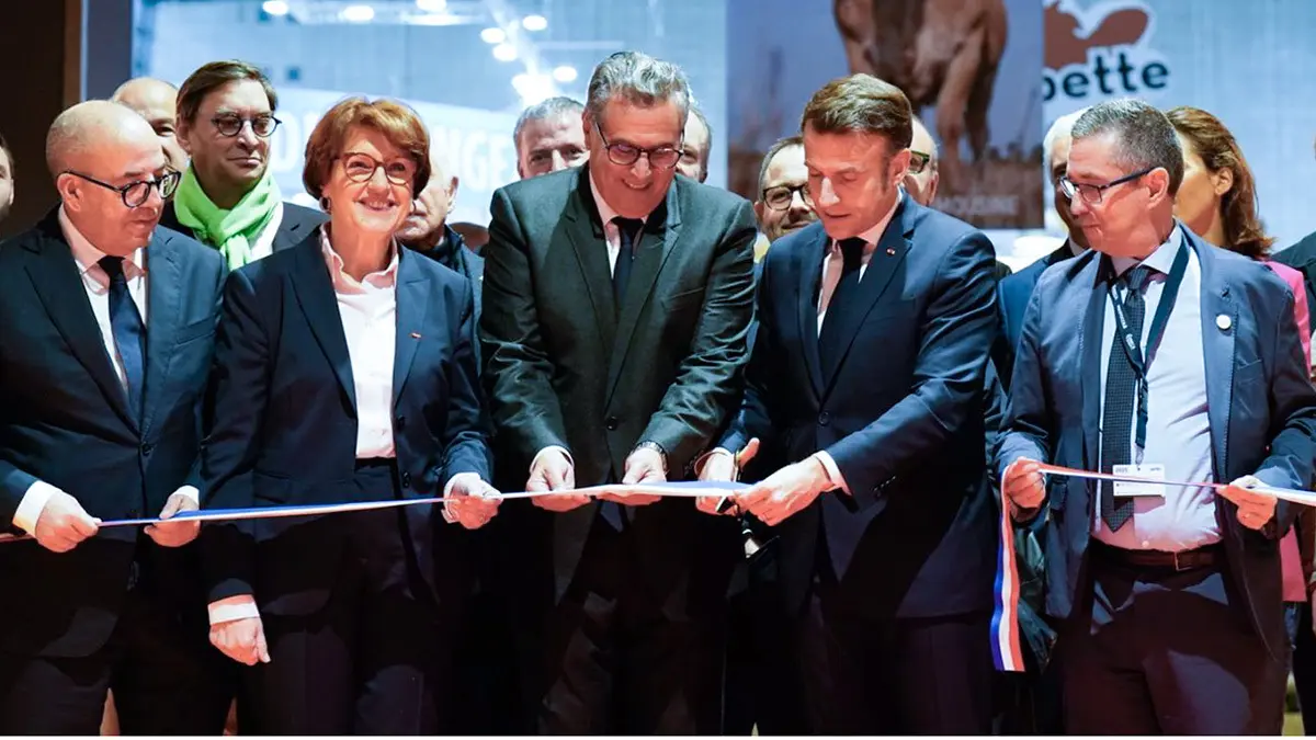 Aziz Akhannouch y Emmanuel Macron en el salón SIA - PHOTO/SIA