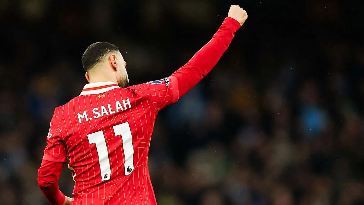 Mohamed Salah del Liverpool celebra su primer gol en el partido entre el Manchester City y el Liverpool - REUTERS/LEE SMITH