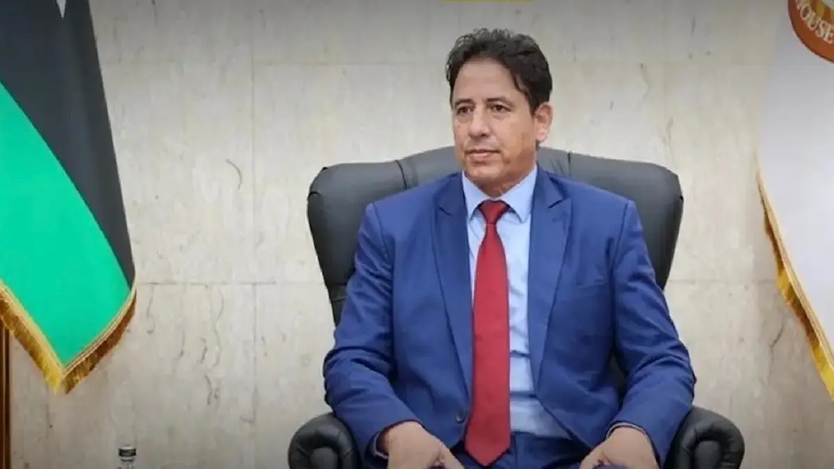 El presidente de la Comisión de Asuntos Exteriores del Parlamento libio, Yousef Al-Agouri, acusa a las Naciones Unidas por la división política en Libia