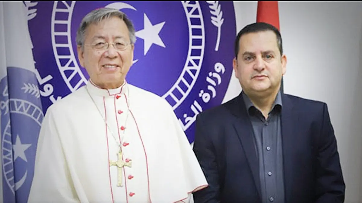 El ministro de Asuntos Exteriores, el Plenipotenciario del Gobierno Libio, Abdulhadi Al-Hawij, recibió el domingo en la sede de la Oficina del Ministerio, al Embajador del Estado del Vaticano