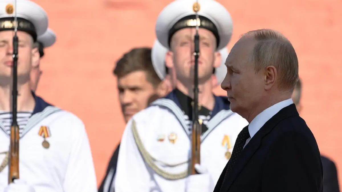 Vladimir Putin mantiene una carrera con Donald Trump y su industria naval de defensa por dotarse con una amplia y tecnológicamente avanzada flota de submarinos de propulsión nuclear armados con potentes misiles balísticos -&nbsp;PHOTO/Kremlin