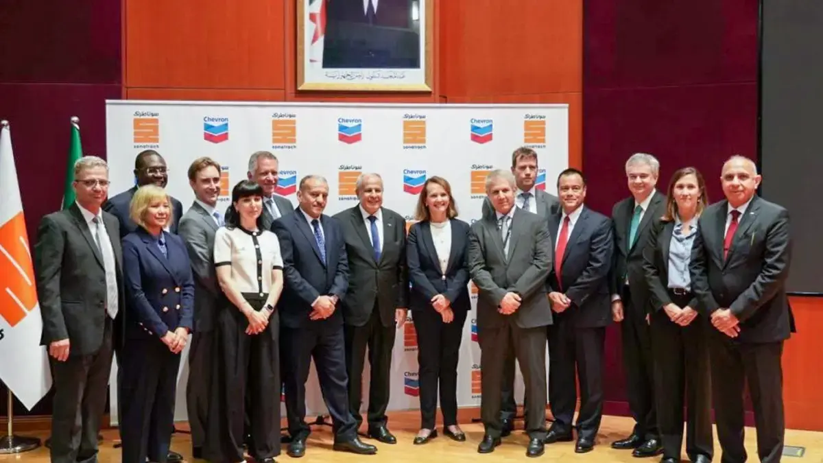 Responsables de Exxon y de la empresa estatal argelina Sonatrach - PHOTO/Redes sociales